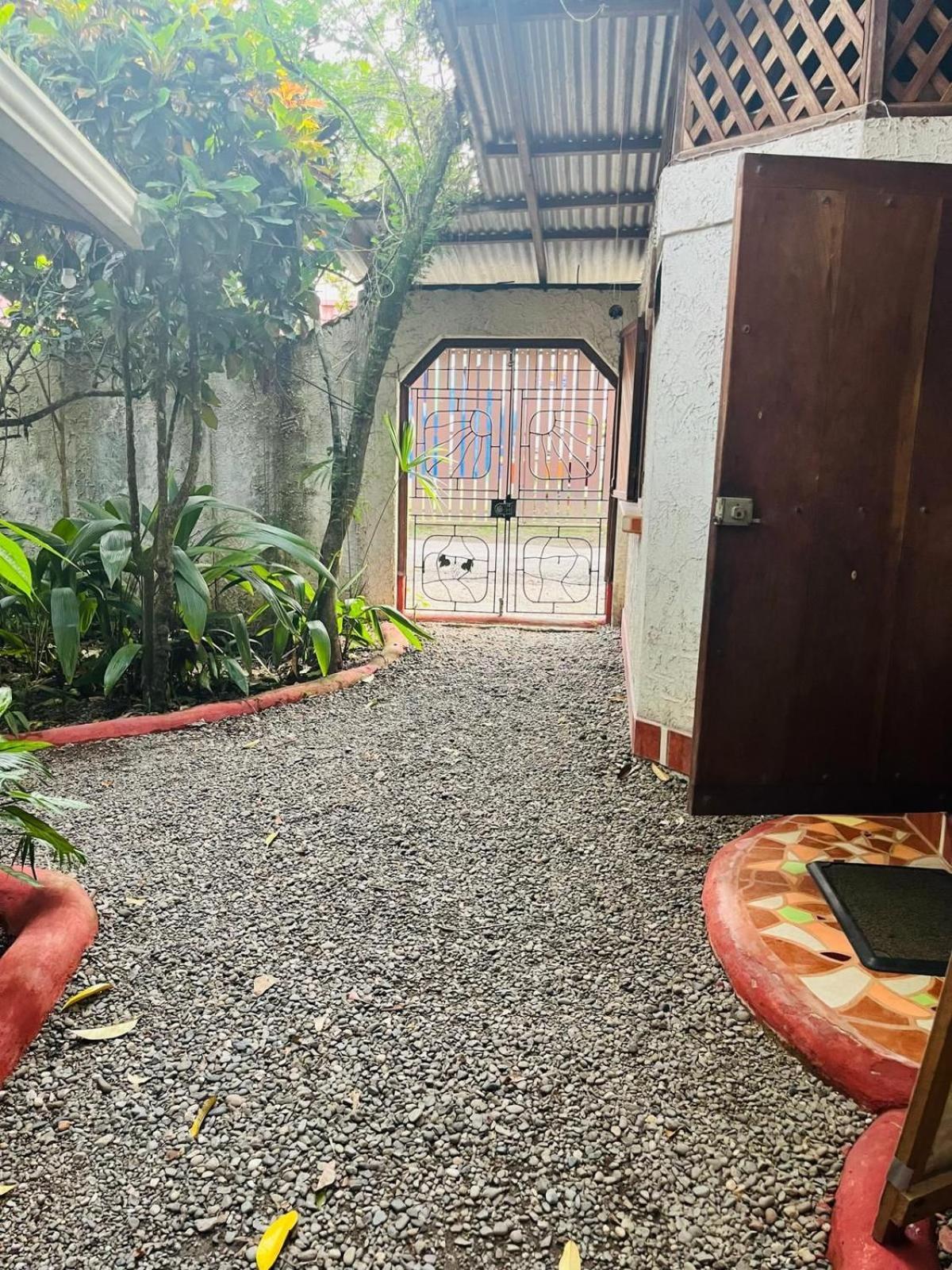 Вилла La Casa De Rolando Puerto Viejo de Talamanca Экстерьер фото