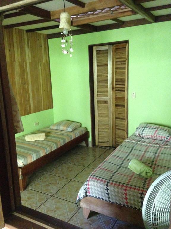 Вилла La Casa De Rolando Puerto Viejo de Talamanca Экстерьер фото